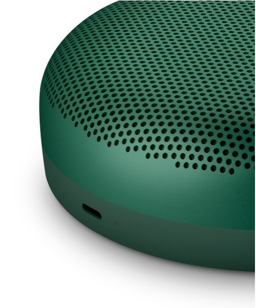 Beosound A1 2nd Gen Green（スピーカー）｜Bang & Olufsen（バング