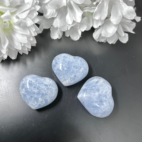 再販】セレスタイト ～癒し～ 天然石 ハート型 1個 無染色 天然石